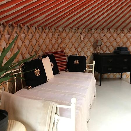 Gilfach Gower Farm Luxury Yurt With Hot Tub 호텔 아만포드 외부 사진