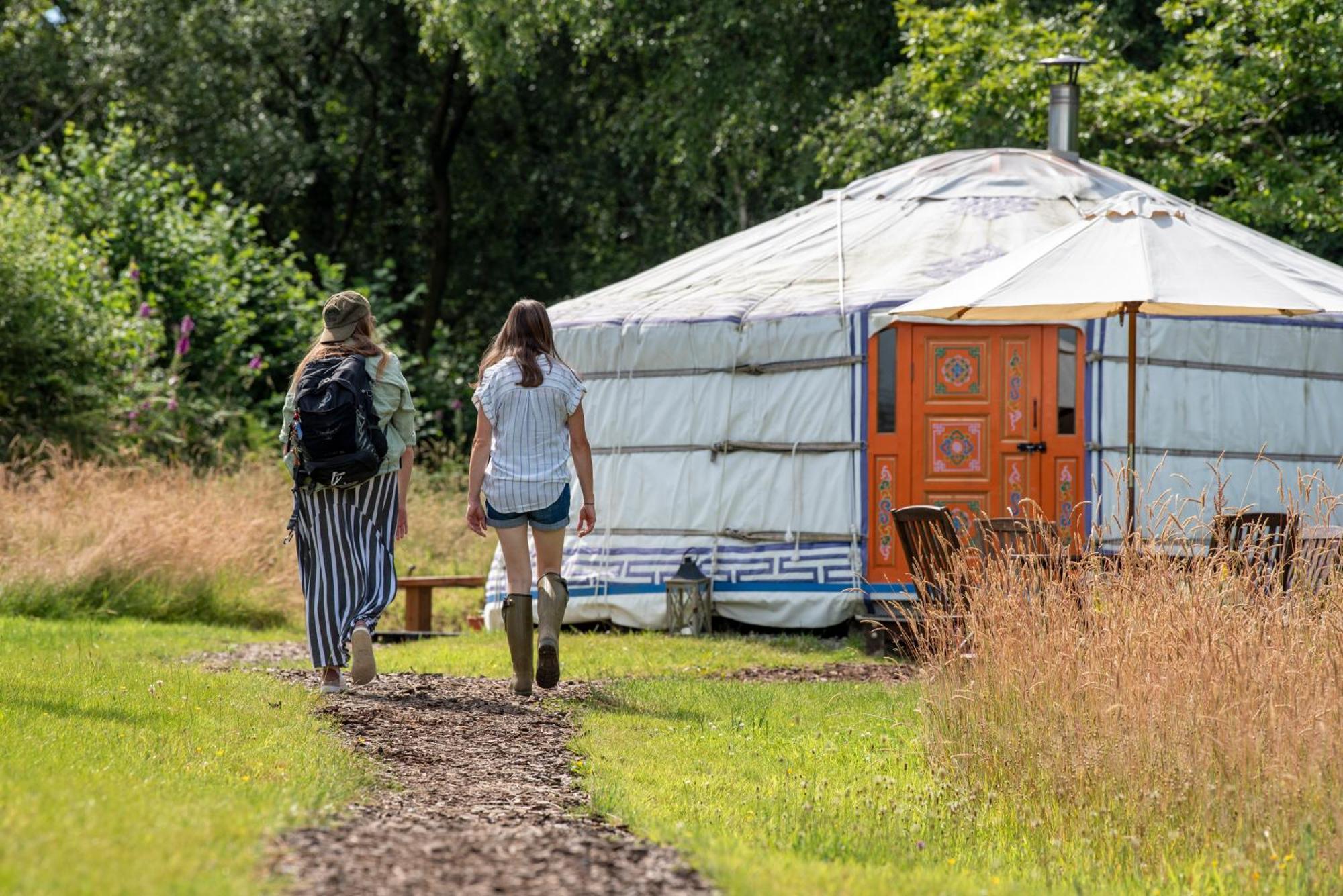 Gilfach Gower Farm Luxury Yurt With Hot Tub 호텔 아만포드 외부 사진
