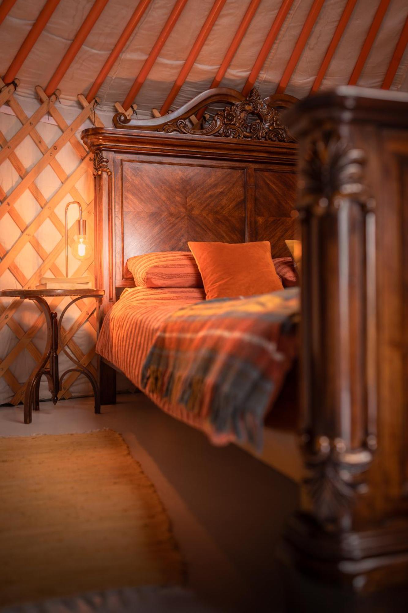 Gilfach Gower Farm Luxury Yurt With Hot Tub 호텔 아만포드 외부 사진