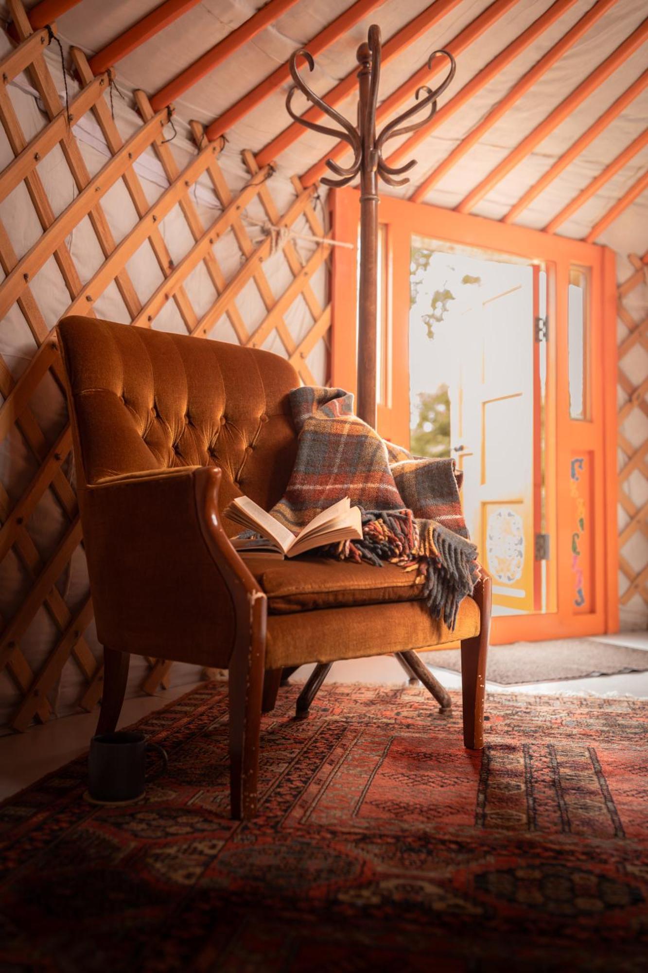 Gilfach Gower Farm Luxury Yurt With Hot Tub 호텔 아만포드 외부 사진